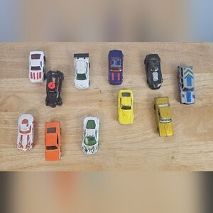 Hot Wheels & Matchbox Diecast Cars Lot of 11